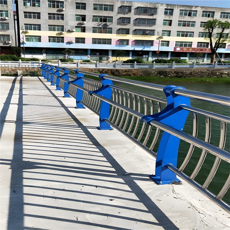 河道護欄