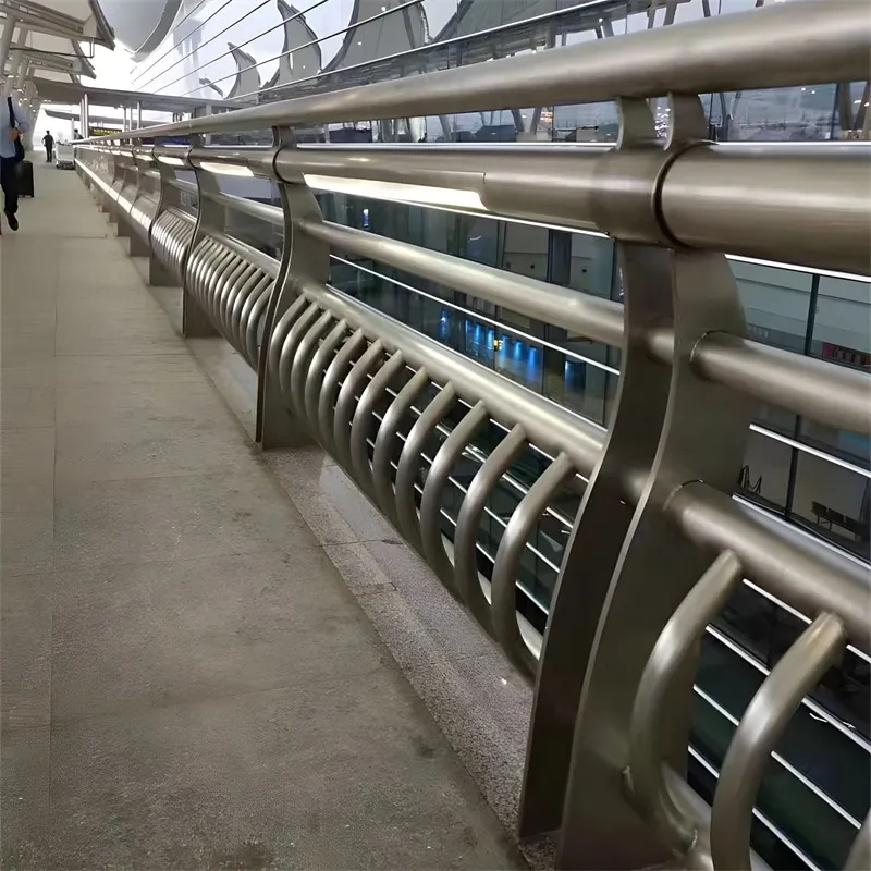 燈光護欄