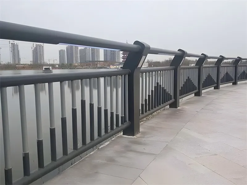 燈光護欄